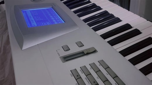 Makis - Trinity Solo 🎹❤️ #korg #korgtrinity #korggreek #korgsolo #korg