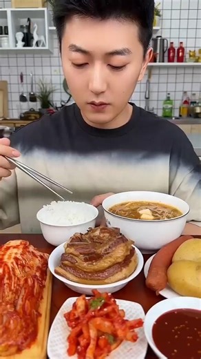 Korean Food Mukbang | Eat With Me 😋 Kimchi brother #foodshorts #shortsvideo #KoreanFood