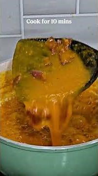 Tomato soup with beef bacon and Cheesy bread (recepie)