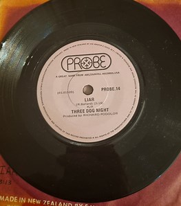 Three Dog Night - Liar