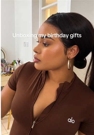 Unboxing my birthday blessings 🎁Because life on a budget still deserves a little luxury! Outfit@theestilettohub #fyp #BirthdayUnboxing #BirthdayGifts #LifeOnABudget #SoftLife