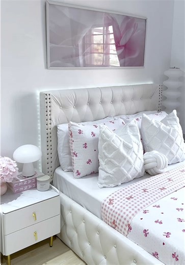 Cozy Selfcare Night Routine: Shower and Skincare Tips