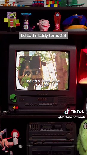 Throwback with Rob Corddry: Ed, Edd n Eddy Nostalgia Promo