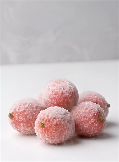 Liquid Nitrogen vs. Lychees: An Amazing Experiment