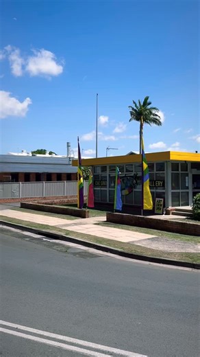 🎨 Small is Beautiful is now open at Cassino Gallery! Step into a vibrant showcase of creativity where size doesn’t limit imagination. With more than 180 original artworks, each no longer than 25x30cm, this stunning exhibition celebrates the beauty of small-scale art - from colourful paintings and intricate works on paper to tiny sculptures. ✨ Each piece has been lovingly crafted by local and regional artists, offering something unique for every taste - and many are available to purchase, making