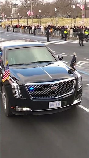 President Trump's motorcade makes the journey from the White House to the U.S. Capitol