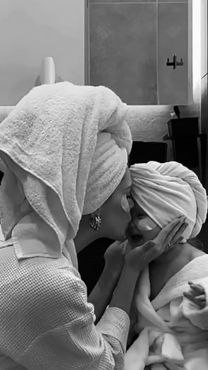 ✨If this resonates with you, tag your daughter! 👧🏻 ✨There’s nothing more powerful than the bond between a mom and her daughter—a relationship built on love, trust, and unwavering support through every chapter of life. ✨It’s a connection that deepens with time, shaped by shared moments, laughter, and the kind of understanding that doesn’t always need words. ✨In the face of challenges and triumphs, this bond remains a source of strength, comfort, and unconditional love that fuels your journey. F