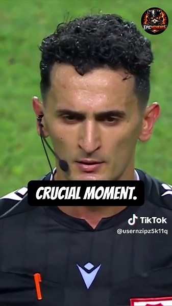 Marcao explodes in anger, sparks chaos on the field, and ends up making a public apology in front of his entire team. #football #marcao #galatasaray #team #redcard