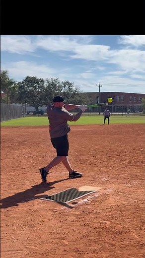 THIS SWING SHOULD BE STUDIED #miken #softball #baseballequipment #sports #softballbats