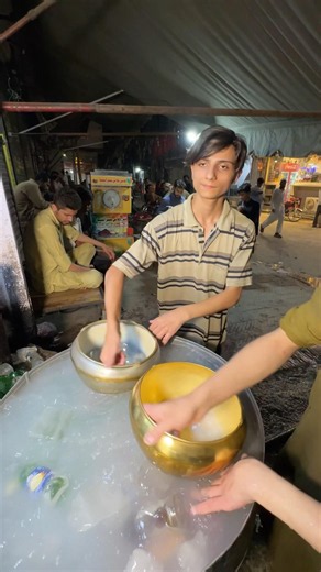 Lahori Famous Doodh Soda ❤️ #food #doodhsoda #lahore