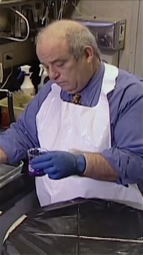 Standard fingerprinting methods fail on adhesive tape. But what if a simple dye could reveal hidden prints? Discover how crystal violet, a mix of dark blue dye, an antibiotic, and water, revolutionized forensic evidence. #thenewdetectives #thefbifiles #truecrime #crimeinvestigation #forensicevidence #unsolvedmystery #fingerprintanalysis | The New Detectives