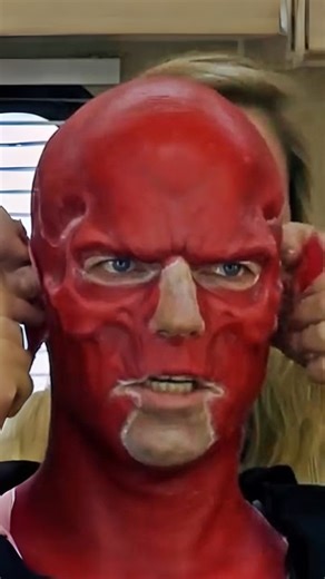 Hugo Weaving reveals why he refused to return as Red Skull in the MCU. Find out the reasons behind the actor's decision in this video. 💔💀 #hugoweaving #redskull #captainamerica #marvel #mcu | Top 10 Nerd