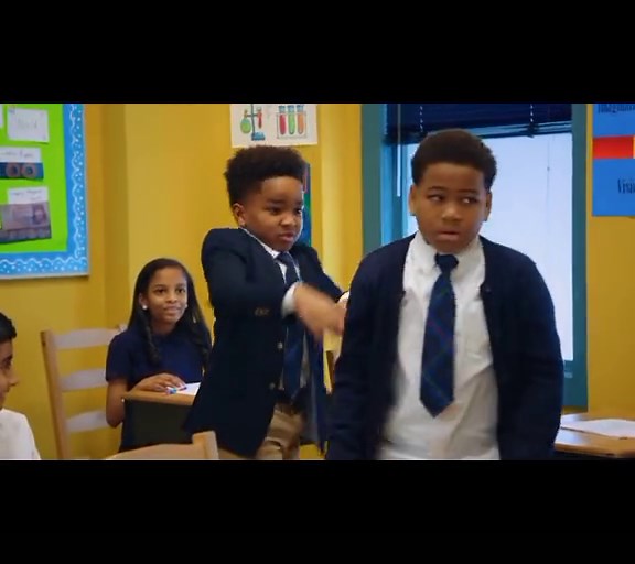 A Teacher ask a battle from Young Dylan🙆🏼‍♂️follow🤣🔥✌️ for more vids of Young Dylan #for #fup #youngdylan #rapbattle #seriesclip #thunderraps #foryoupage #foryoupge #music #rapcomedy