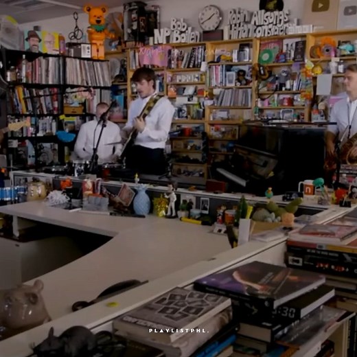 330K views · 31K reactions | Sunflower // Rex Orange County | Playlist. | Facebook