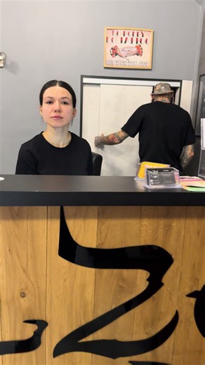 Helix w Nosie - Modne Piercingi i Tatuaże