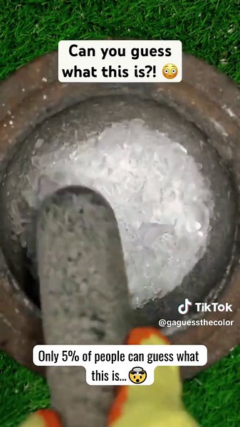 Only 5% of people can guess what this is…🤯 #guess #quiz #whichcoloryouchoose #guessthecolor #gaguessthecolor