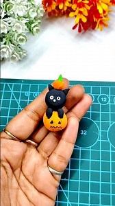 easy and simple making pumpkin with cat #easycrafts #diy #youtubeshorts #shortvideo #clay #craft