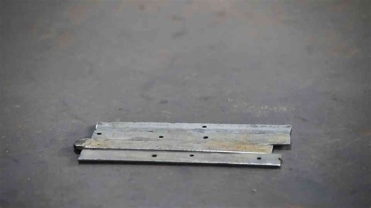 Many people don't know how to make a lifter for moving wood!