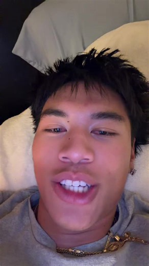 this actually scared me so bad help 😭 how did the LIGHTS TURN OFF HELLO