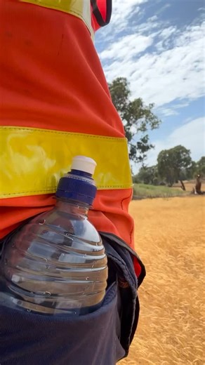 The Coffee Apple • Australian Toy Shop • Helen on Instagram: "Today I started my shift in the shade of gum trees, holding STOP / SLOW bat, feeling thankful as the breeze and the trees had my back. But time ⌚️does its thing… and I watch as the sun moves and my shade slips away. And within half an hour, I’m missing the clouds ☁️ and the trees who were covering me 🌳 It’s hot. 🥵… no need to explain. I’m not one of those traffic controllers with tight pants — mine are gloriously baggy, which means 