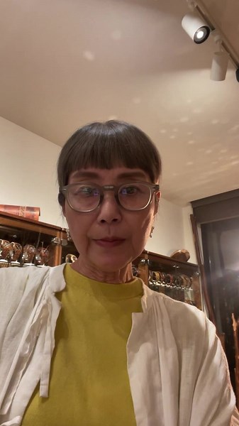 手塚理美 on Instagram: "映画「メイド・イン・ヘヴン」DVD発売記念ゲリラLIVE🤭🤭🤭 役名、咲子さんなのに、さちこさんとか言ってる私たち😅😅😅"