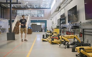 【双语搬运 波士顿动力】向机器人专家求教~Tom篇 [Ask A Roboticist: Meet Tom]