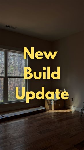 3 Weeks Out: Kitchen Update 👇 The kitchen is really coming together this week. Cabinets are fully installed, counters are in, and we’ve moved into those detailed cleaning steps—like washing down the windows and making sure every surface is ready for finishing touches. This is the point where the heart of the home finally starts to feel like itself. Over the next few weeks, we’ll be wrapping up the final items to get this home move-in ready. That includes installing hardware and fixtures, comple
