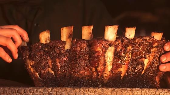 Cooking Flying Beef Ribs With Primitive Fire