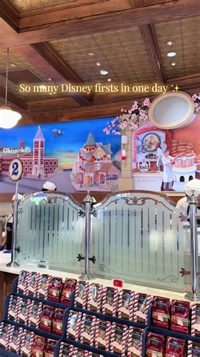 A day at Disney that reminded me why I love this place so much 🤍 #disney #disneyland #fyp #disneygirl #disneysnacks @athena hansen🏰✨🎠 @Megan The Magical Millennial