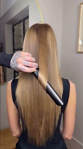Lissage parfait ou ondulations sculptées. Tous vos looks avec un seul outil : le nouveau ghd sculpt