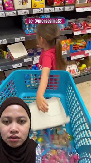 BUY A BOX OF UMBRELLA CHOCOLATE CANDY‼️#trendingshorts #trending #viral