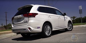 2019 Mitsubishi Outlander PHEV Found By KBB To Be Just... Well, Average | Carscoops
