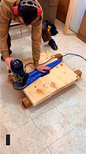 CUTTING PERFECT CIRCLES! Router Technique