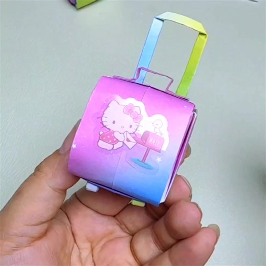 7.4K views · 20 reactions | Title: "Adorable Origami Suitcase Tutorial" Hashtags: #origamisuitcase #handmadetutorial #parentchildcraft #DIYsuitcase #cutehandmade | paper craft | Facebook