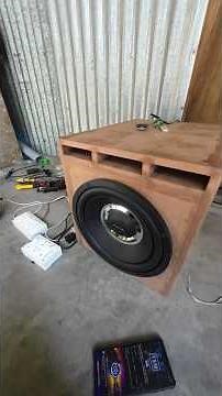 Mini Amplifier Vs Big Subwoofer...