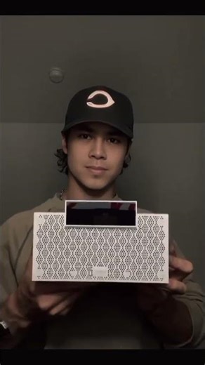 “Edifier MP260: Speaker Mini, Suara Elegan”