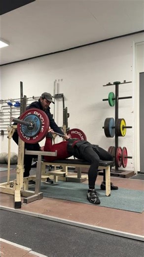 140kg x2 comp bench PR attempt at 70kg bodyweight (13 days out) last heavy bench session