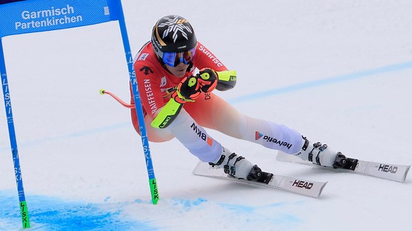 Lara Gut-Behrami wins her 1st super-G race of the season