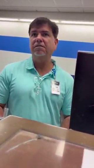 I just had the absolute nightmare experience with @JetBlue This “Supervisor” Danny said that my family voluntarily deplaned after their flight attendant Karina hit my 7 month old infant over the head with the side of a full stack of brochures. Because we “voluntarily” deplaned, there was absolutely nothing they could do. Complete failure of safety and accountability for their mistake. Terrible judgement on my behalf of booking with @JetBlue