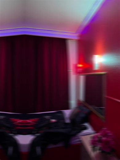 Exploring New Rooms in Eros Center Kiel