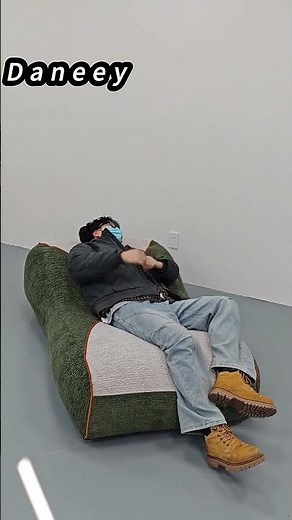 Zero Gravity Chaise Lounge Chair Demo | Sitting & Lounging Experience