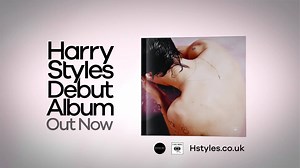 El álbum debut que incluye “Sign of the Times” ya disponible. | Harry Styles