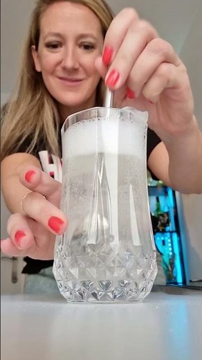 Cómo preparar un Moscow Mule MUY FÁCIL (trago con vodka)