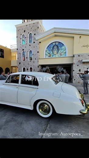 ¡BODA EN JUEVES! #losangeles #usa #texas #arizona #bodas Autos antiguos para bodas Wedding car Autos para boda Bodas GDL Bodas