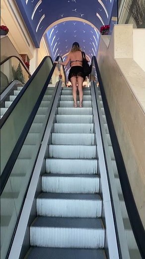 Beautiful hotel, me, Debee Ashby lowering the tone 😀