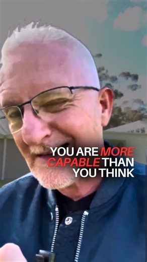 We are trapped in the prison of our own commentary. We replay these tight, agonising emotional loops telling ourselves we aren't smart enough, fast enough, or good enough. But it’s an illusion. Science tells us that your biology and consciousness are completely limitless. Your environment isn't an obstacle, it’s the arena designed for your execution. #coaching #personaldevelopment #mindset #breakthrough #limitless #fyp #reels