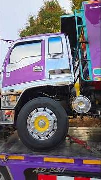 A hit with Deka fans! The Deka FXZ270, the racing car of "Sia Kik," a truck parts supplier.