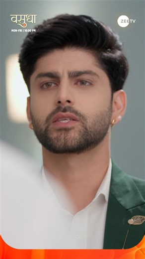 Kya Vasu ke shareer mein zeher phailne ke kaaran chali jaayegi uski jaan? Dekhiye #Vasudha, Mon-Fri, raat 10:00 baje, sirf #ZeeTV par. #Devaansh #Vasu #ZeeTVReels #AbhishekSharma #PriyaThakur | ZEE TV