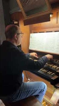 Classical and fun Italian music for organ