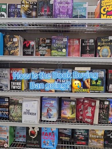 There are so many pretty books and I WANT THEM ALL 😍 #samsclubfinds #prettybooks #booklover #newbooks #bookbuyingproblem